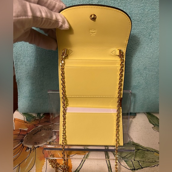 MCM Mode Travia Trifold Chain Wallet - Picture 5 of 14